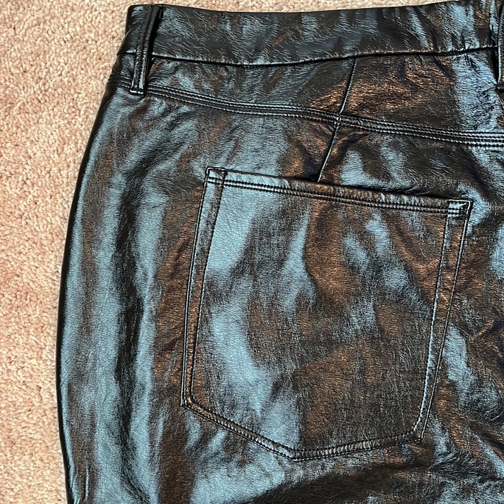 NWT Good American Good ‘90’s Vinyl Pants - Picture 9 of 13